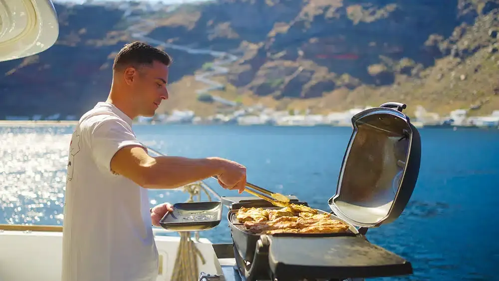 bbq catamaran cruise santorini