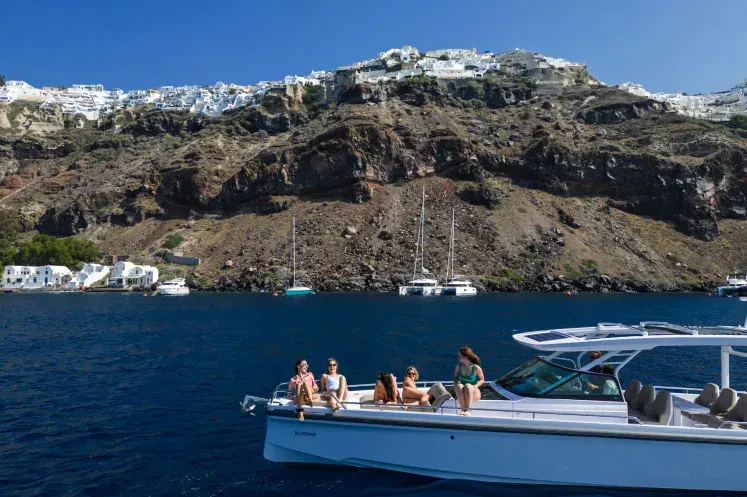 caldera-private-cruise-santorini