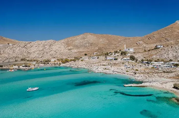 island-hopping-to-paros