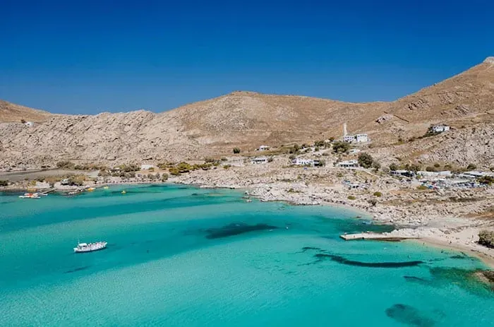 island-hopping-to-paros