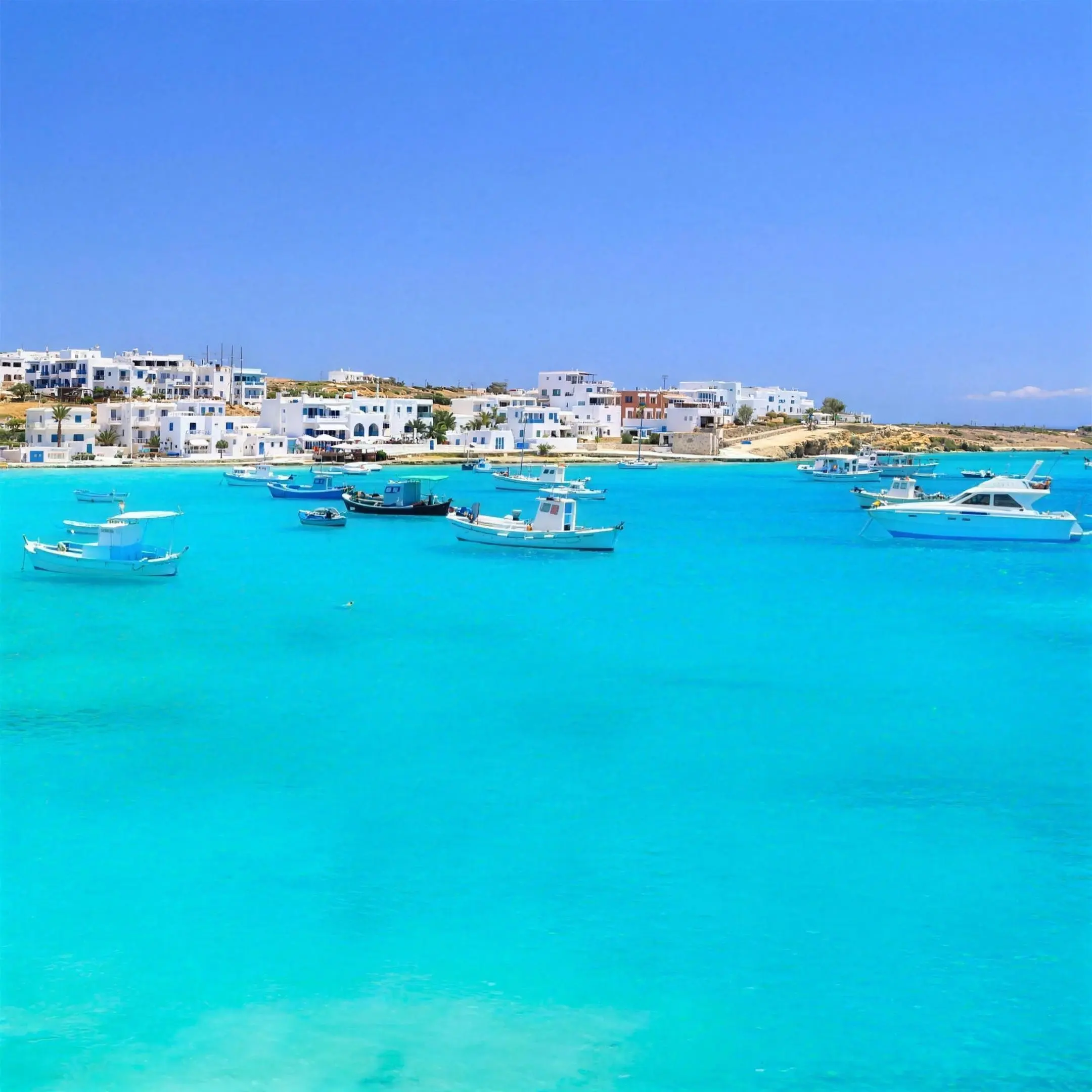 turquoise waters in Koufonisia, yacht swimming stop
